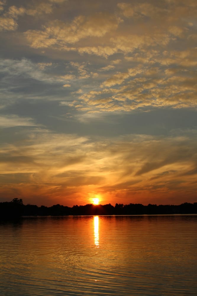 Palmer Lake Lodges 38 Photos & 12 Reviews Hotels 59270 S Burr Oak