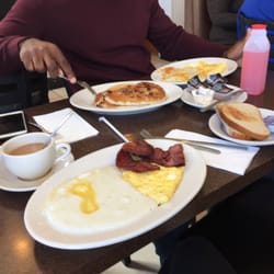 Spring Garden Restaurant 31 Photos 74 Reviews Breakfast Photo Of Spring Garden Restaurant Philadelphia Pa United States Breakfast Food Always