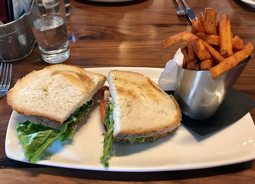 Red Rooster Pub 22 Photos & 113 Reviews Pubs 160 South Main St