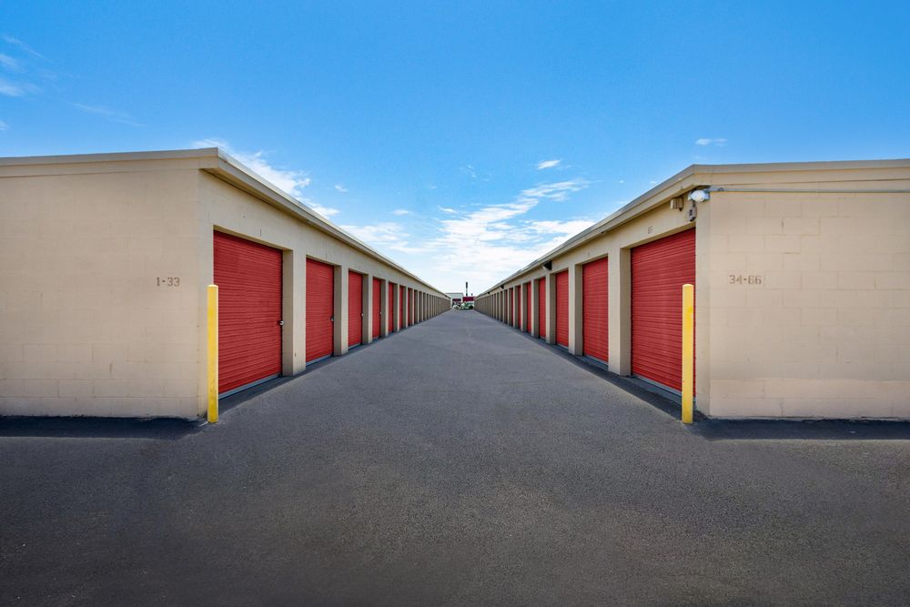 StorQuest Self Storage