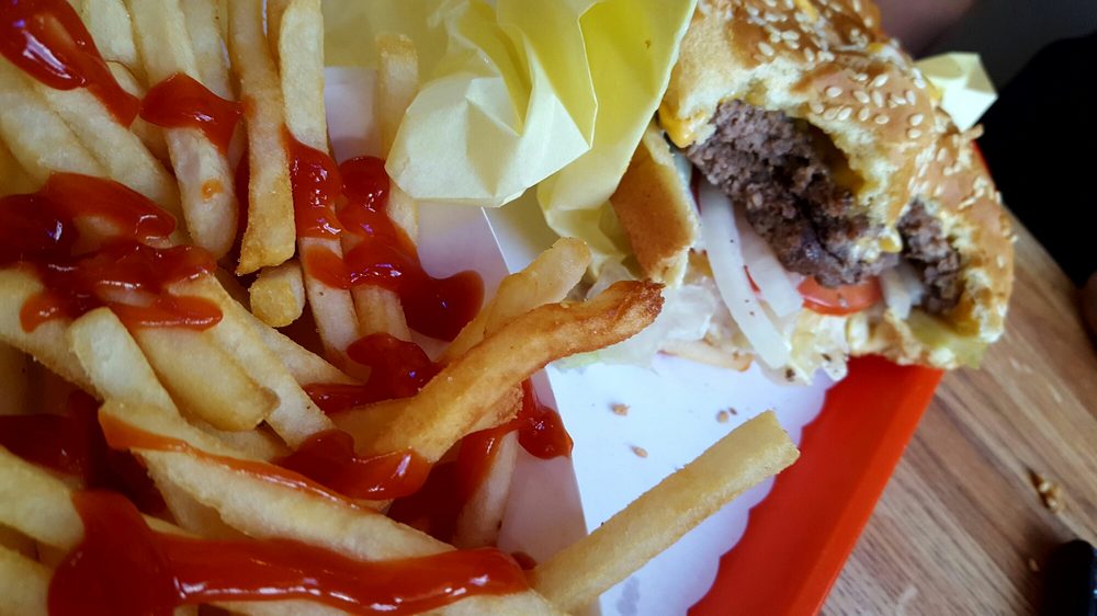 Burger Queen 43 Photos & 68 Reviews Burgers 800 5th St, Gonzales