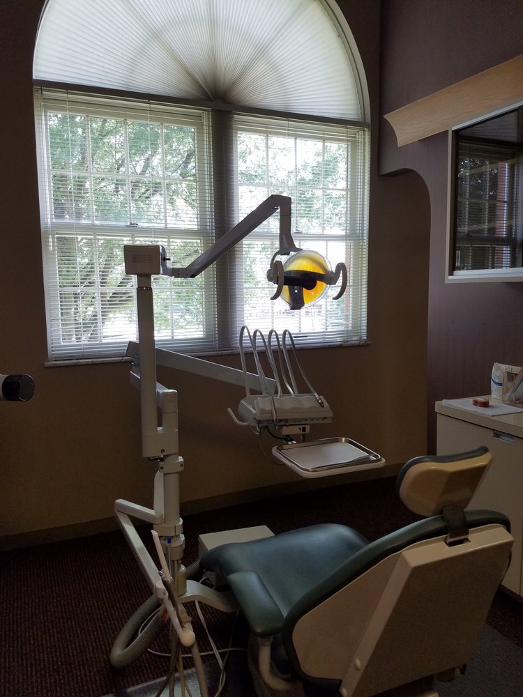 image of business Moon Diamond Dental