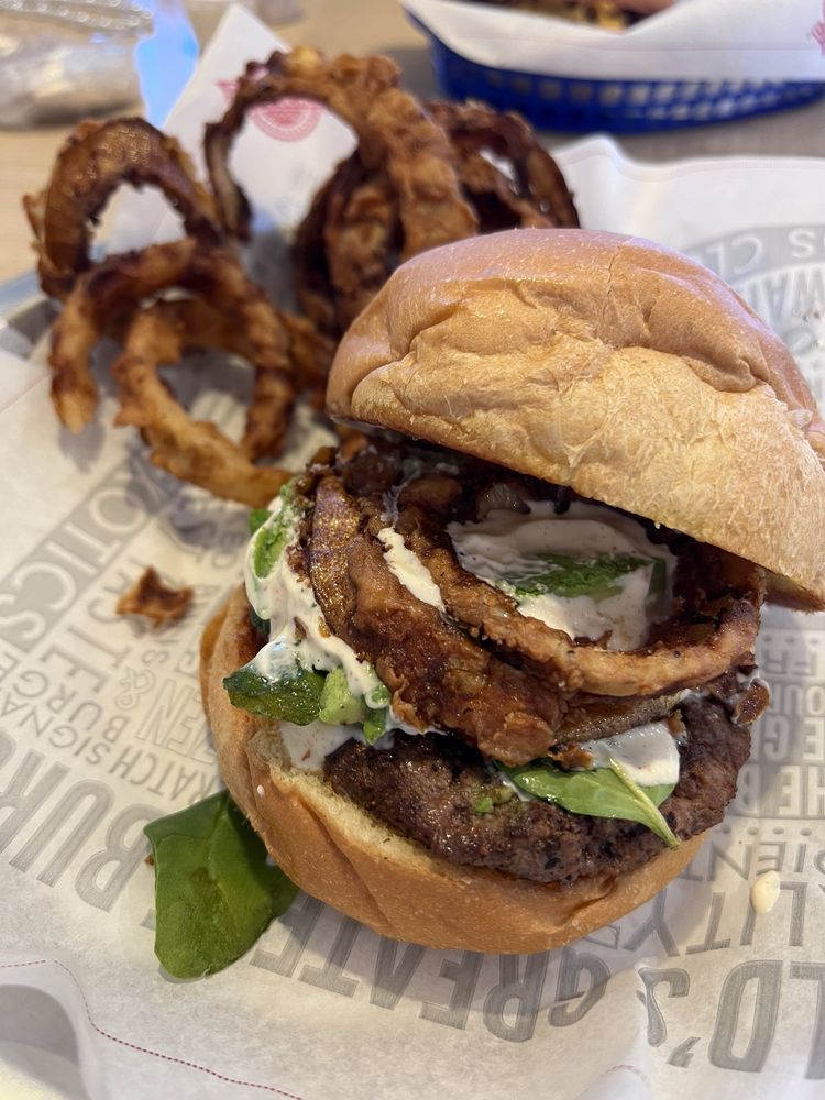 Fuddruckers