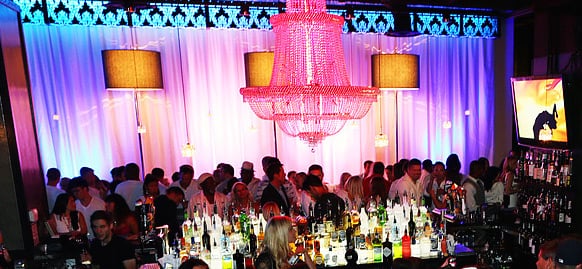 Suite Restaurant / Lounge