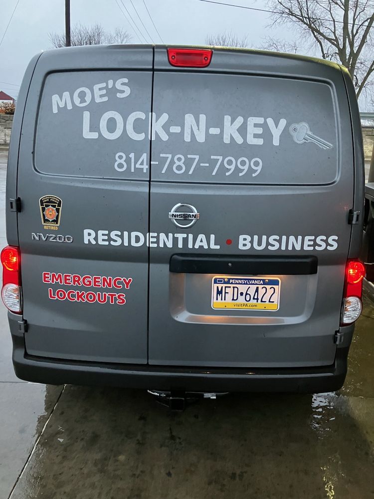 Moe's Lock N Key