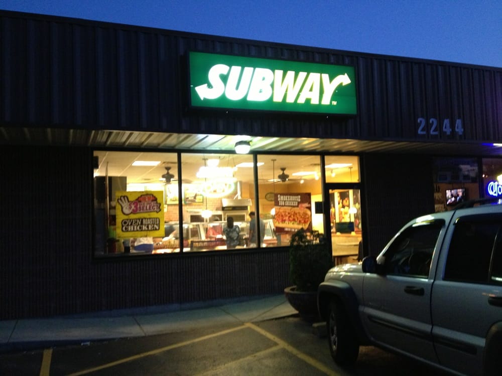 Subway Sandwiches 2044 Plainfield Pike, Cranston, RI Restaurant