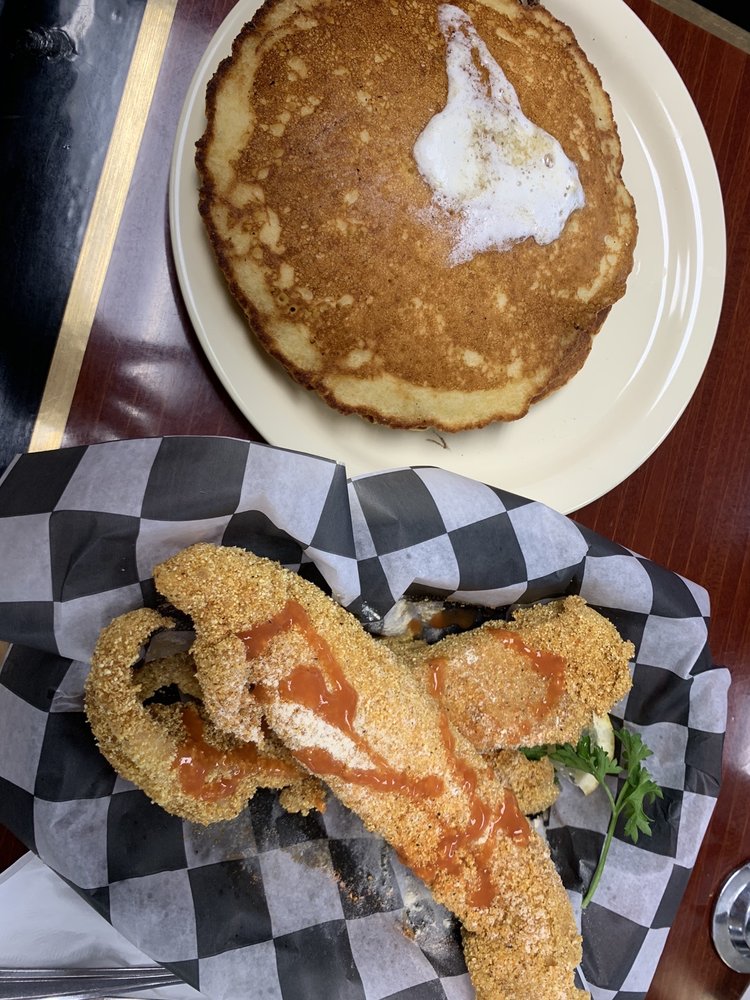 Boston Square Ice Cream & Cafe