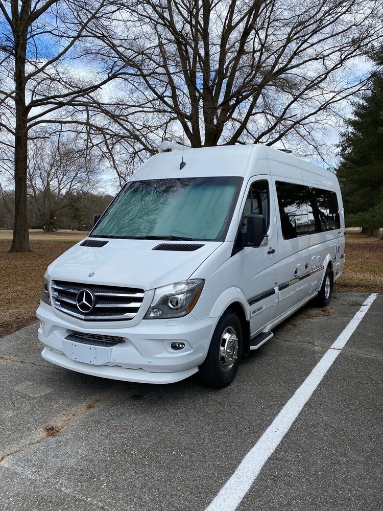 Hallstar Tint & Detail