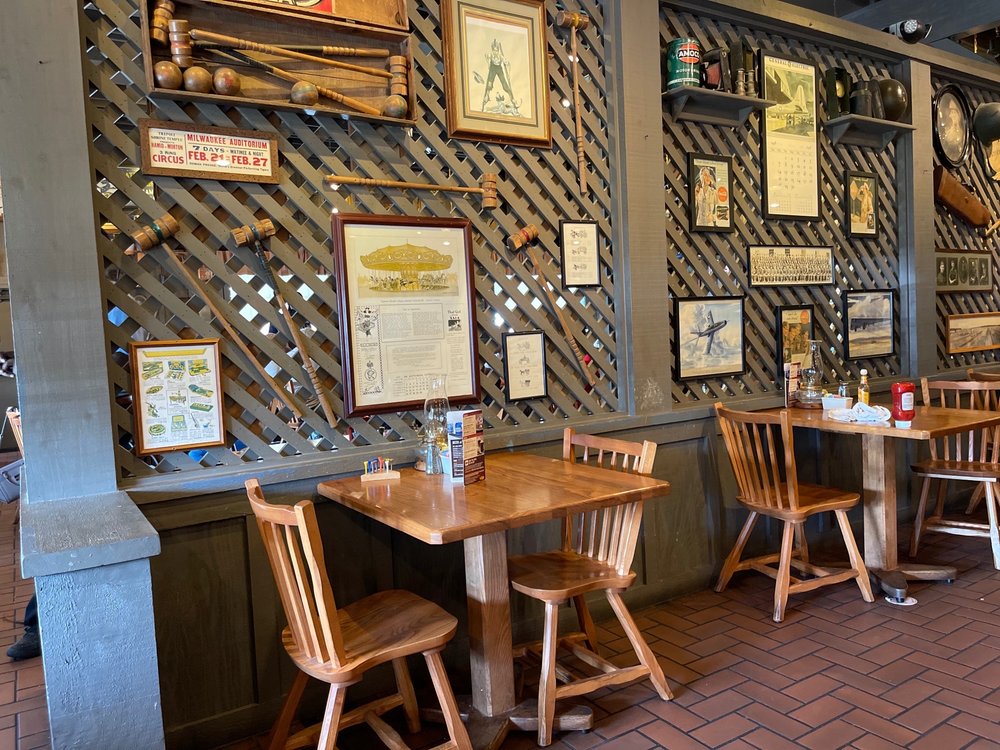 Cracker Barrel Old Country Store