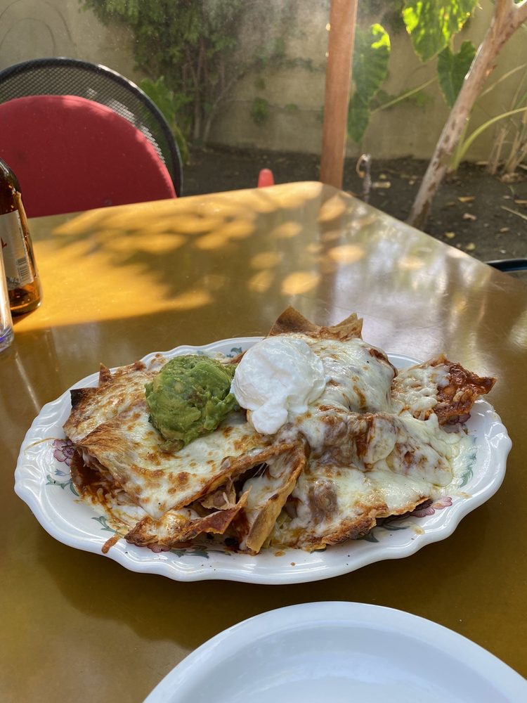 El Mirasol at Los Arboles