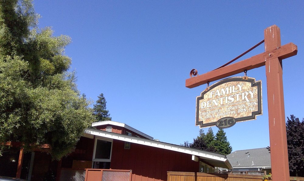 image of business Edgerton John E DDS