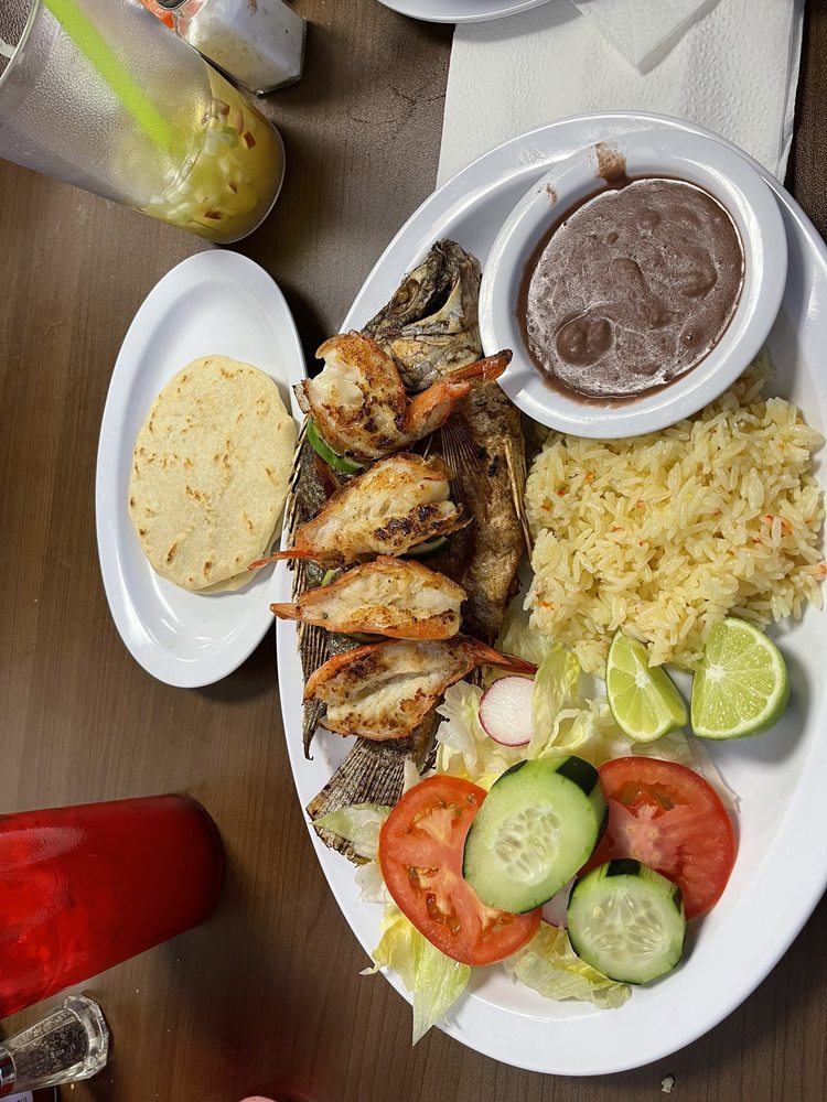 Pupusas la Buena Vida
