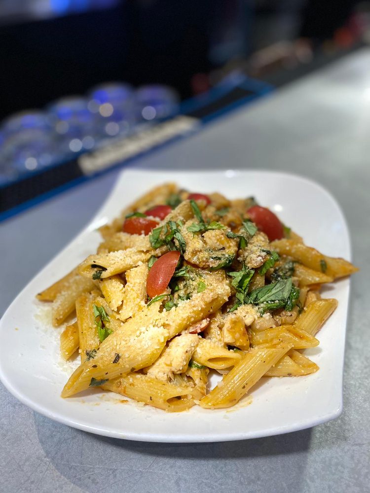 Casa Restaurant & Lounge
