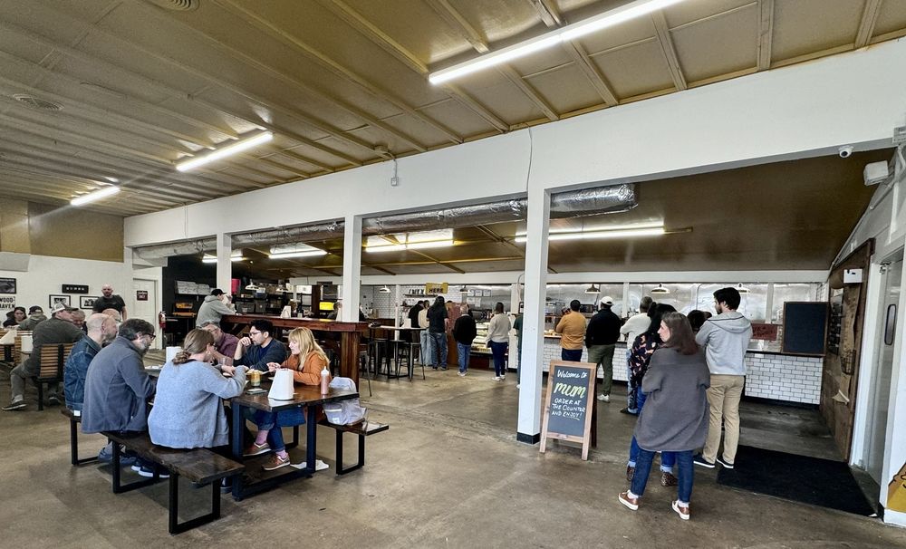 Mum Foods Smokehouse & Delicatessen 
