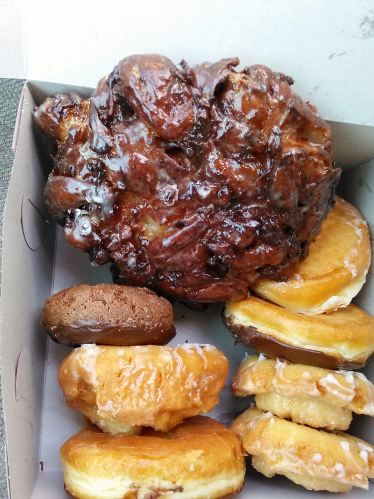 Donut City 17 Photos & 30 Reviews Donuts 6100 Magnolia Ave