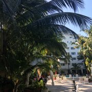 Richmond Hotel 111 Photos 126 Reviews Hotels 1757 Collins Photo Of Richmond Hotel Miami Beach Fl United States Pretty Property