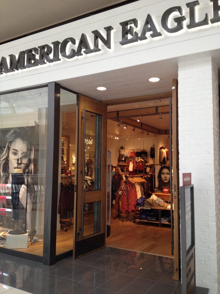 American Eagle Outfitters Men's Clothing 2000 Riverchase Galleria