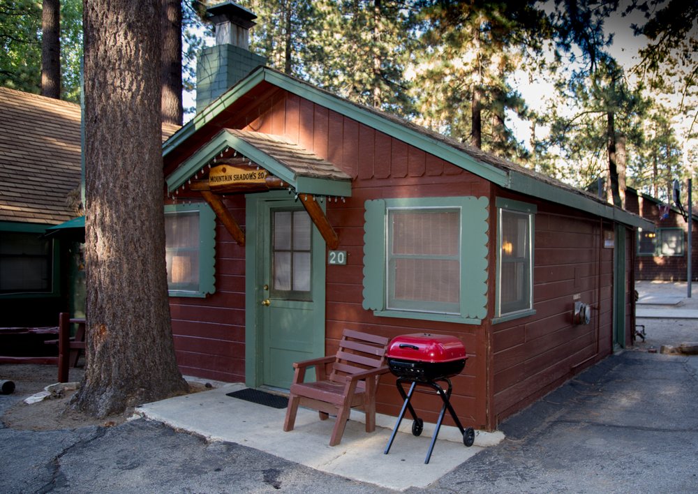 Golden Bear Cottages - 135 Photos & 178 Reviews - Hotels - 39367 Big