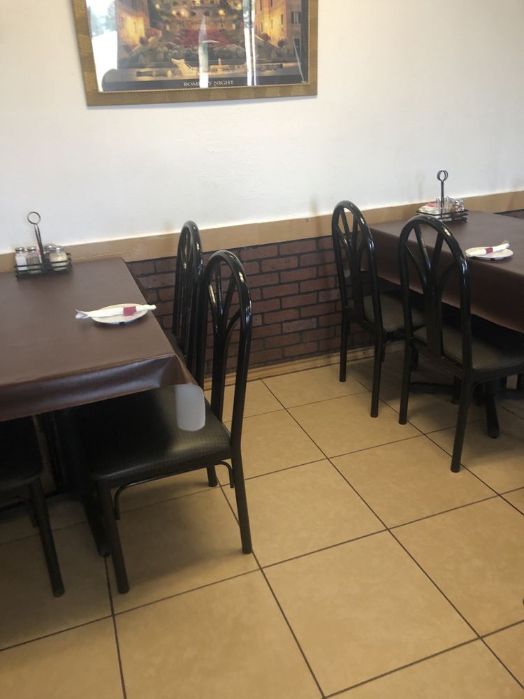 Napolis Italian Restaurant
