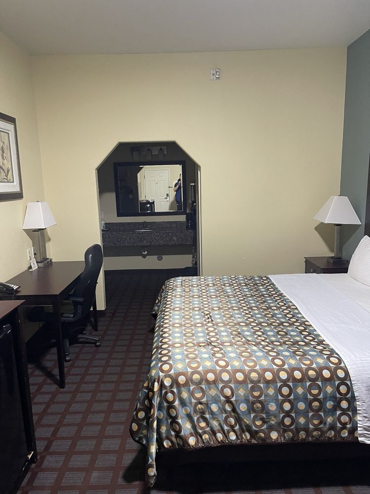 Days Inn by Wyndham Kilgore