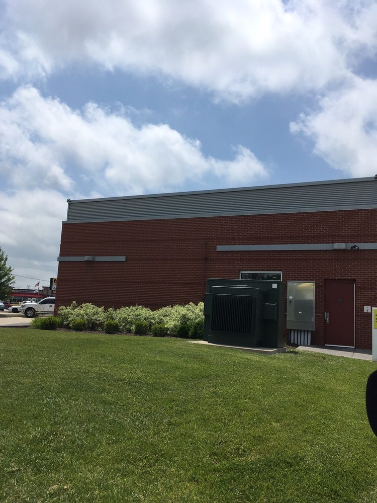 McDonald’s Last Updated June 2017 Fast Food 6300 N Illinois St