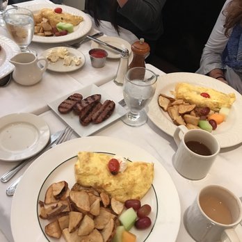 Amanda S Restaurant 426 Photos 526 Reviews Breakfast Brunch Photo Of Amanda S Restaurant Hoboken Nj United States Tomato Basil And