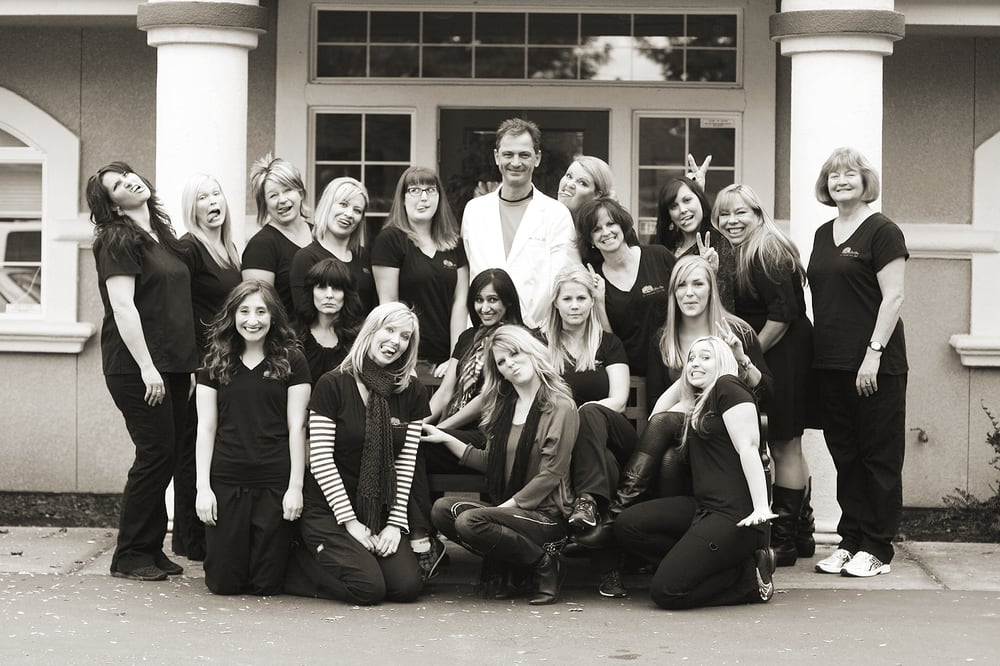 image of business River Oaks Dental