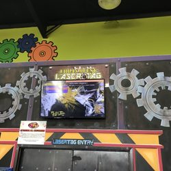 Fun Warehouse 59 Photos 35 Reviews Arcades 2349 Pond Rd Photo Of Fun Warehouse Myrtle Beach Sc United States Laser Tag Room