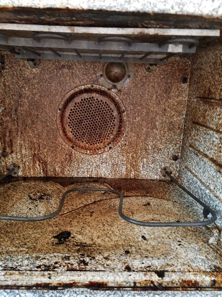 Bright and Shiny Cleaning