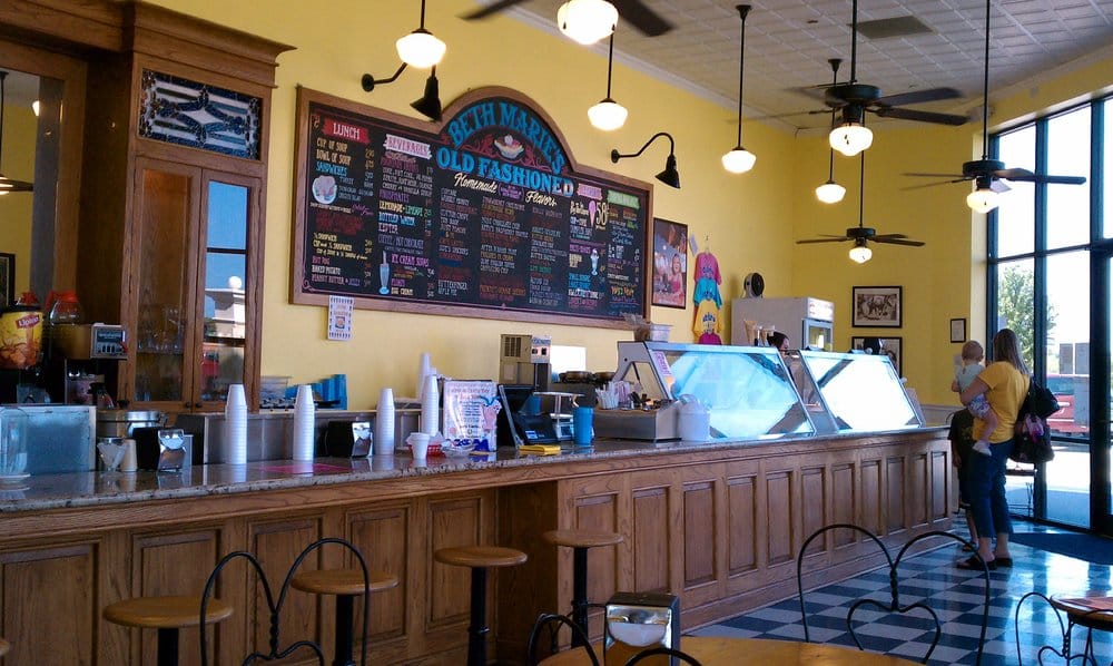 The place was HUGE inside... Yelp