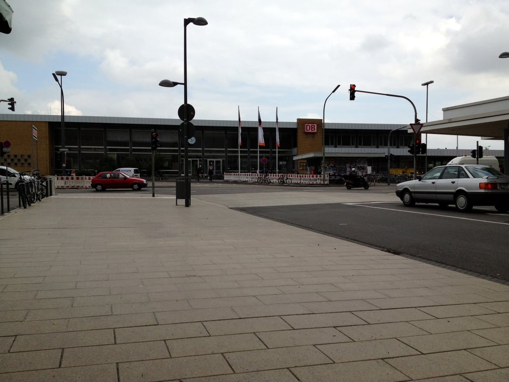 deutsche post landau ostbahnstraße