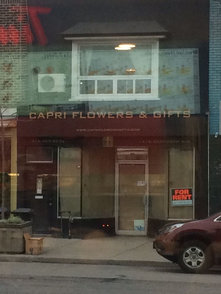 Capri Flowers & Gifts