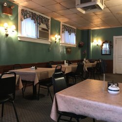 Millersburger Hotel American Traditional 114 Market Sq Photo Of Millersburger Hotel Millersburg Pa United States