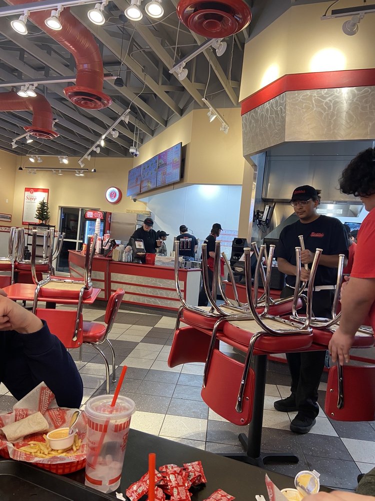 Freddy's Frozen Custard & Steakburgers, Bossier City Roadtrippers