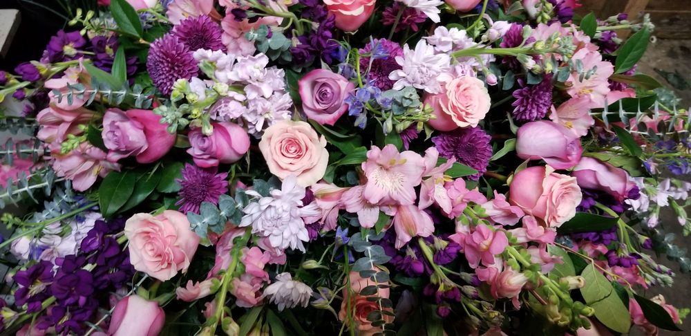 Colonial Flower Shop