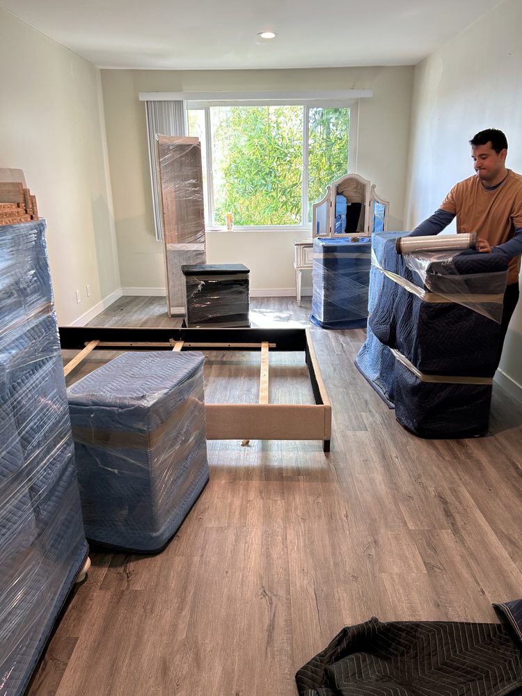 Angeleno Movers