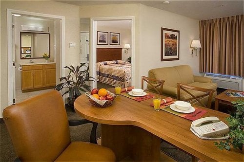 Candlewood Suites Baytown