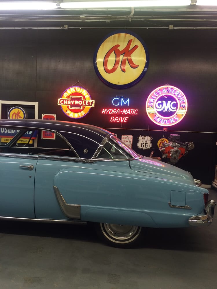 Truck & Car Shop Auto Parts & Supplies 739 N Batavia St, Orange, CA