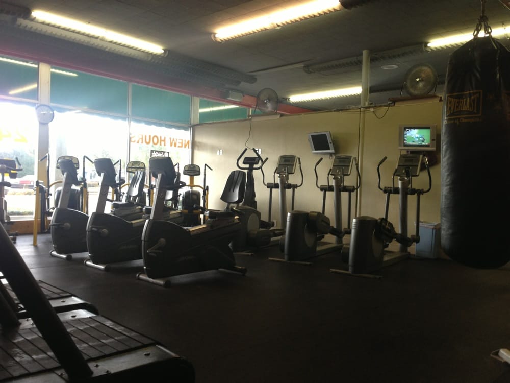 Hardbody Fitness Gyms 112 Miracle Strp Pkwy SE, Fort Walton Beach