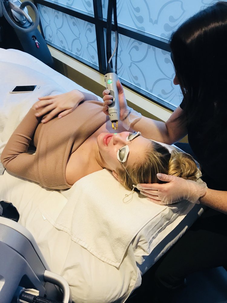 West Vancouver Cosmetic & Laser
