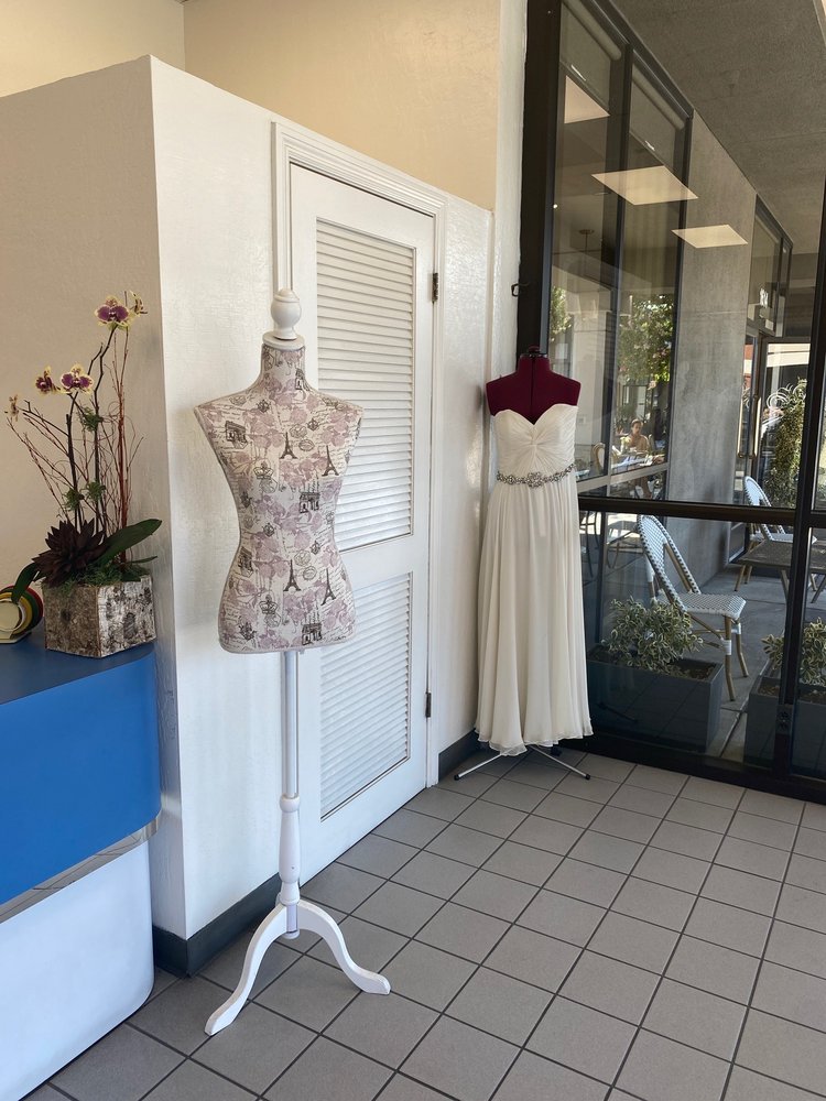 Lux Cleaners & Alterations