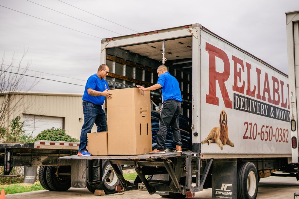 Reliable Delivery & Moving