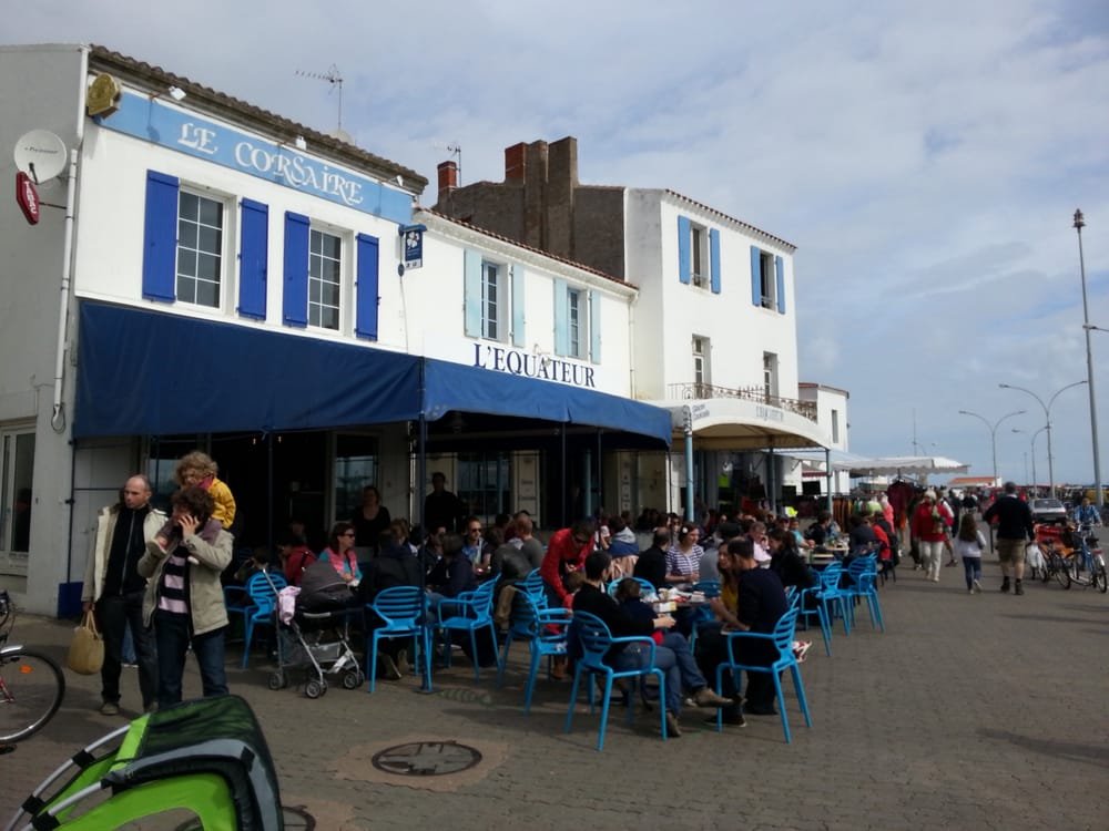 Bar L’Equateur - French - 5 quai Carnot, Ile D'Yeu (L'), Vendée, France