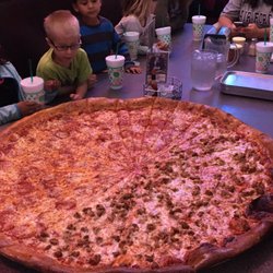 Lou S Pizza 493 Photos 552 Reviews 2048 Ww White Photo Of Lou S Pizza San Antonio Tx United States The Semi