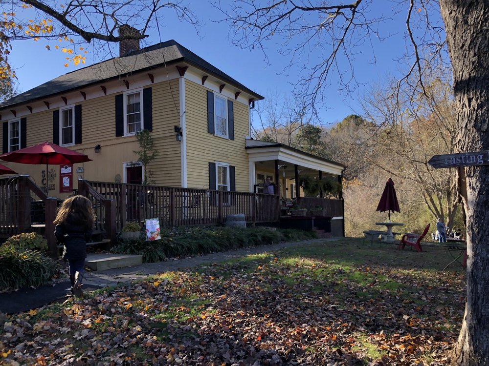 South Creek Vineyards & Winery