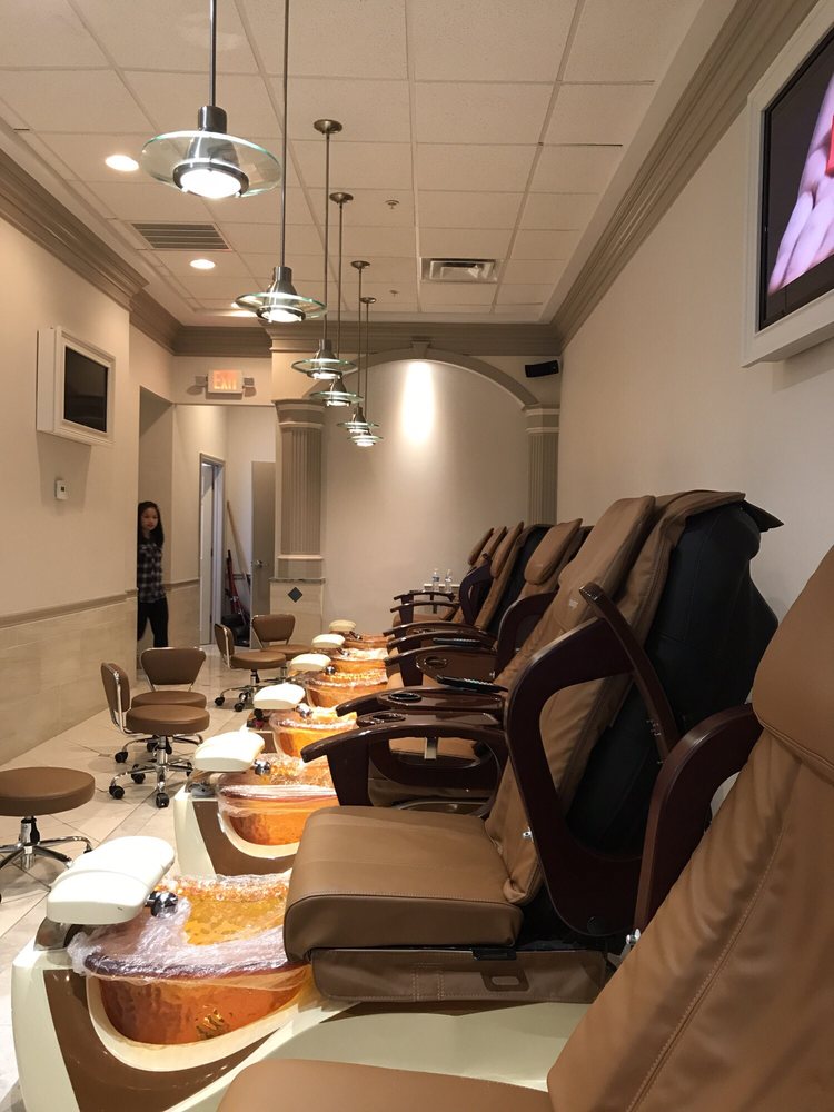 Nails So Happy 22 Photos & 32 Reviews Nail Salons 2042 Lascassas