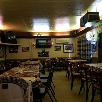 Colonial Cafe 35 Photos 17 Reviews American Traditional 1 Photo Of Colonial Cafe Woodbury Nj United States Dining Area