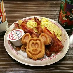 The Best 10 Restaurants Near Disney S All Star Music Resort In Lake Intermission Food Court