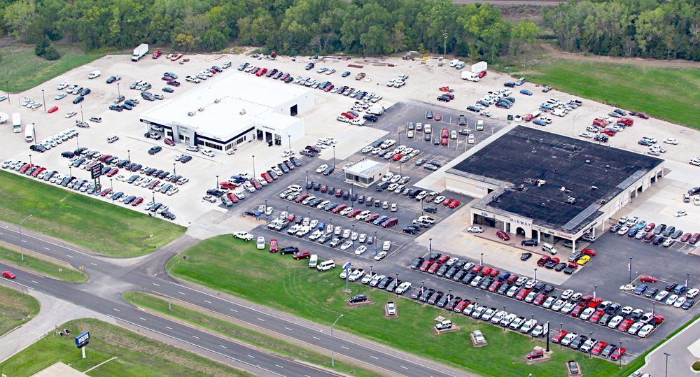 Midway Motors Supercenter Car Dealers 2075 E Kansas Ave, McPherson