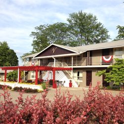 Vinehurst Inn Suites 13 Photos Hotels 7988 State Rt 54 Photo Of Vinehurst Inn Suites Hammondsport Ny United States This Vintage